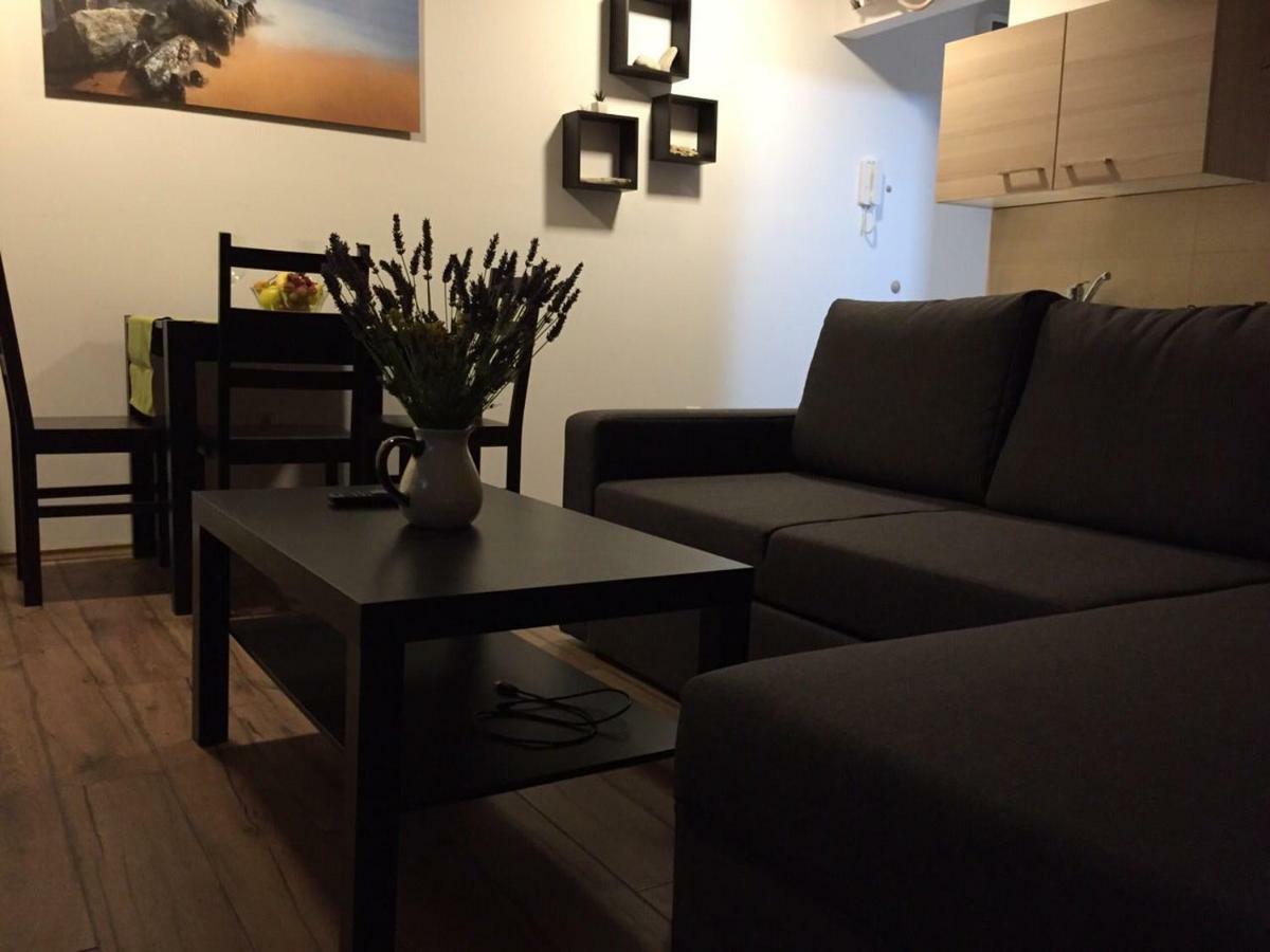 Lukadora Apartment Pula Luaran gambar
