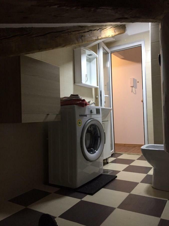 Lukadora Apartment Pula Luaran gambar