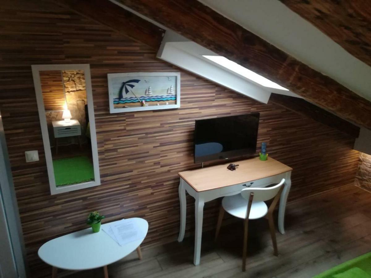 Lukadora Apartment Pula Luaran gambar