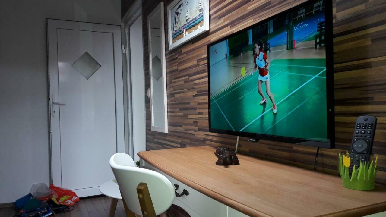 Lukadora Apartment Pula Luaran gambar