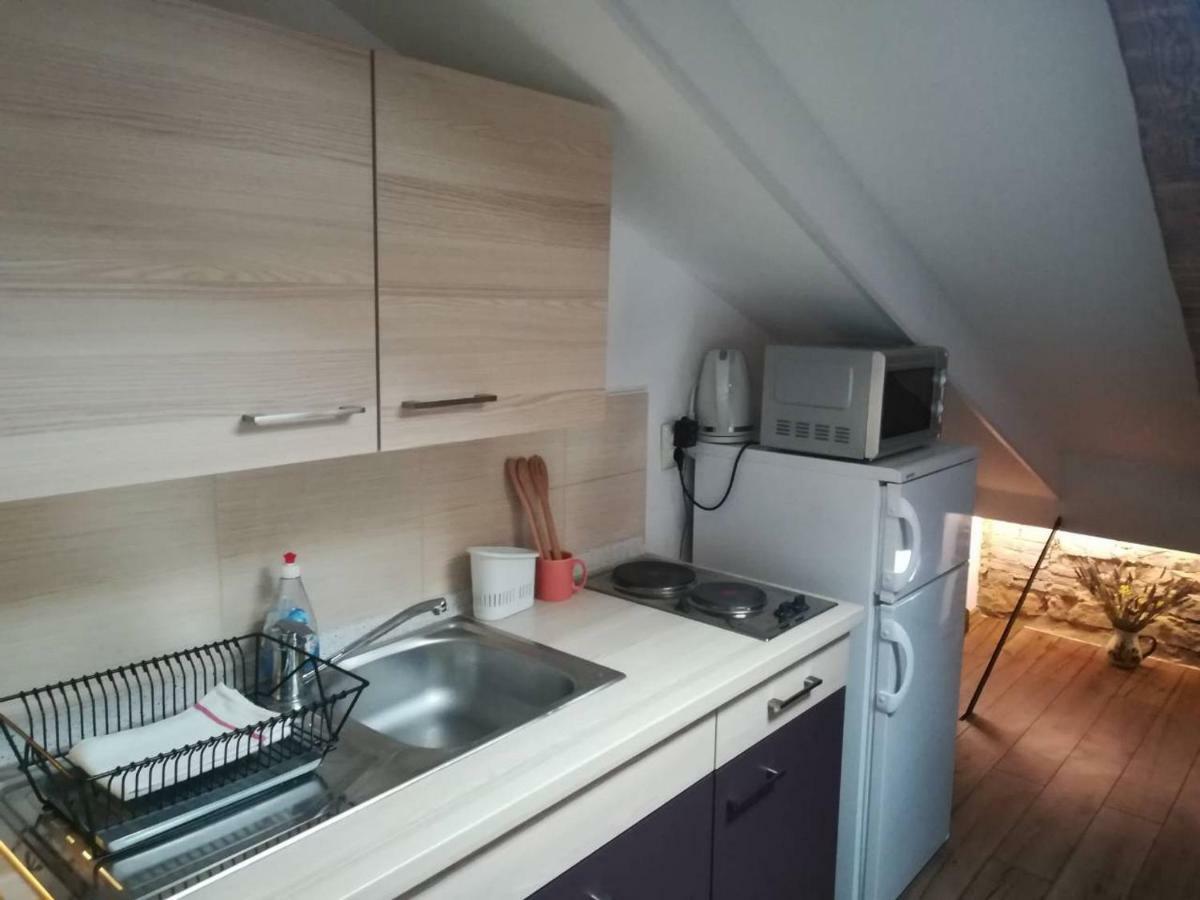 Lukadora Apartment Pula Luaran gambar